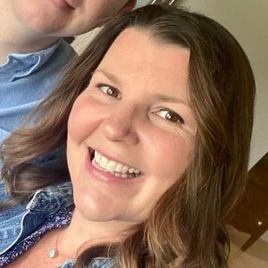 Meet your Posher, Joy